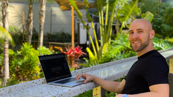 Need motivation to build your eCommerce business? Read this article.