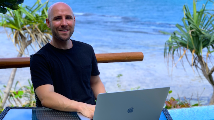 Stefan talks about how Amazon FBA works and how you can make money from it in 2022