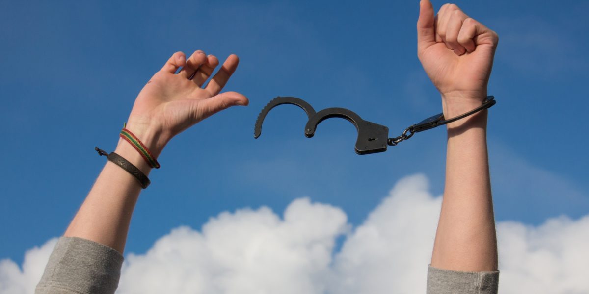 Stefan talks about 4 ways to let go and release yourself from the past so that you can move forward with your life