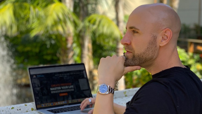 Stefan talks about how he is preparing for the imminent recession of 2022