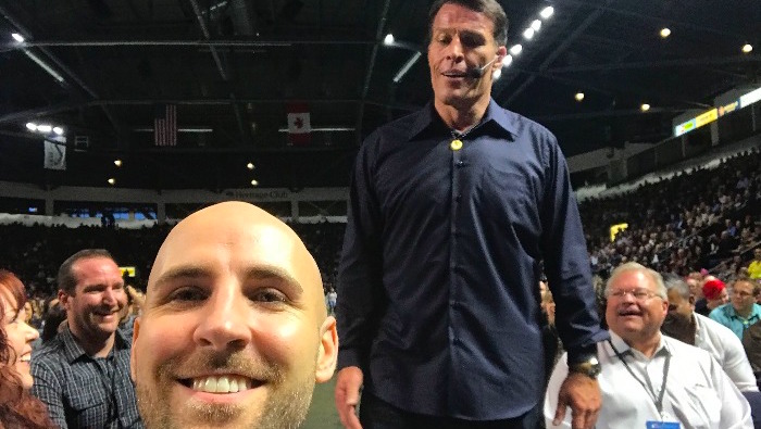 Stefans talks about how tony robbins made him a multi-millionaire