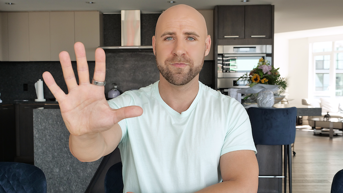 Stefan talks about 5 money mistakes that he wishes he didn't make in his 20's